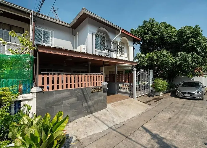Miq 142 Huai Khwang_new4br/jodd Fair Villa Bangkok